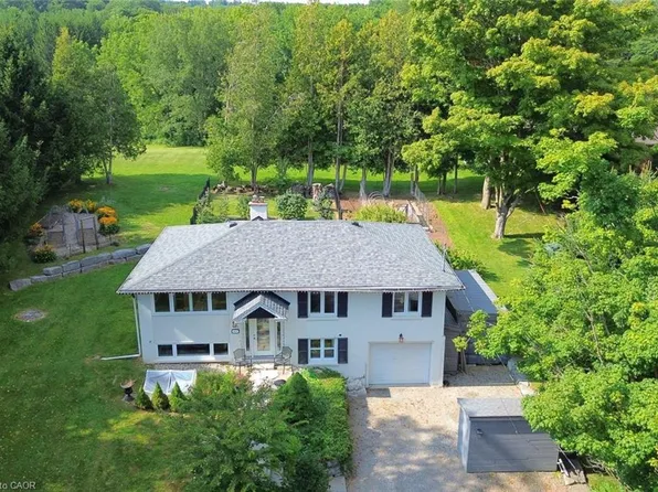 843 Governors Rd, Hamilton, ON L9H 5E3