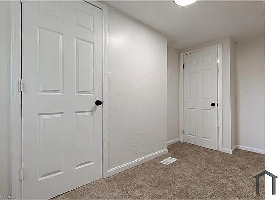 14817 Naples Ave — Photo 12