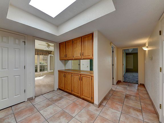 5th image of 7908 Woodleaf Dr NE