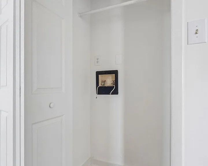 The Corinthian — Photo 116