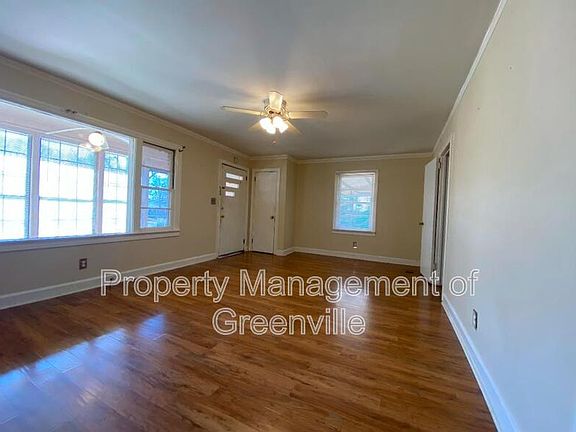 4th image of 18 Sherman Ln