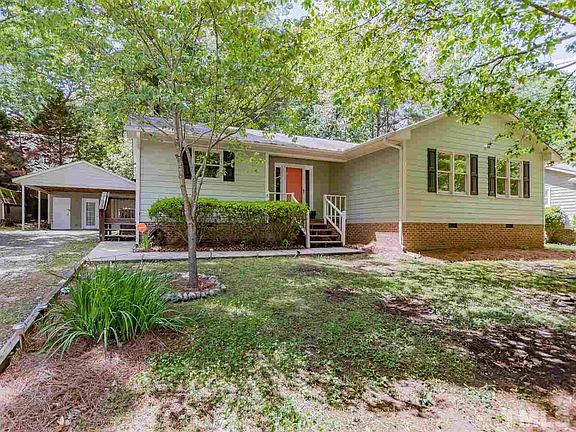 2nd image of 605 Sanderson Dr