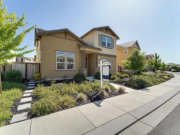 2nd image of 437 Potters Ln