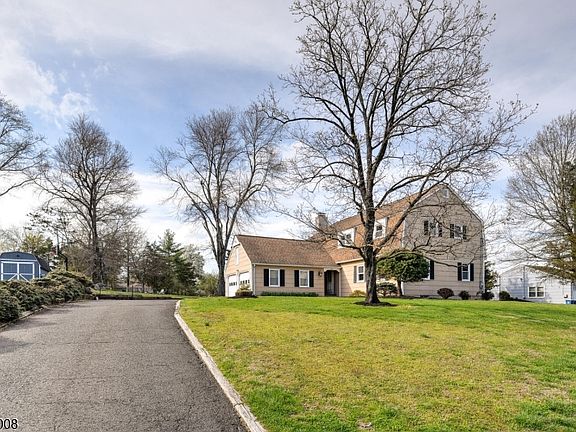 2nd image of 539 Lyme Rock Rd