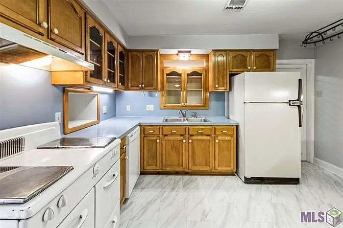10224 Darryl Dr — Photo 6