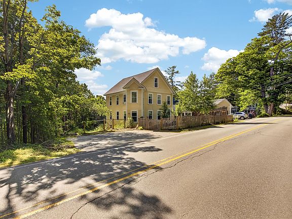 3rd image of 17 Forest Road