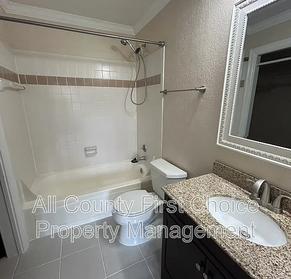 10200 Gandy Blvd #1008 — Photo 6