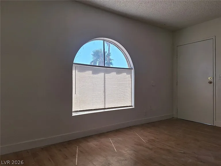 1446 Garden Cir #C — Photo 2