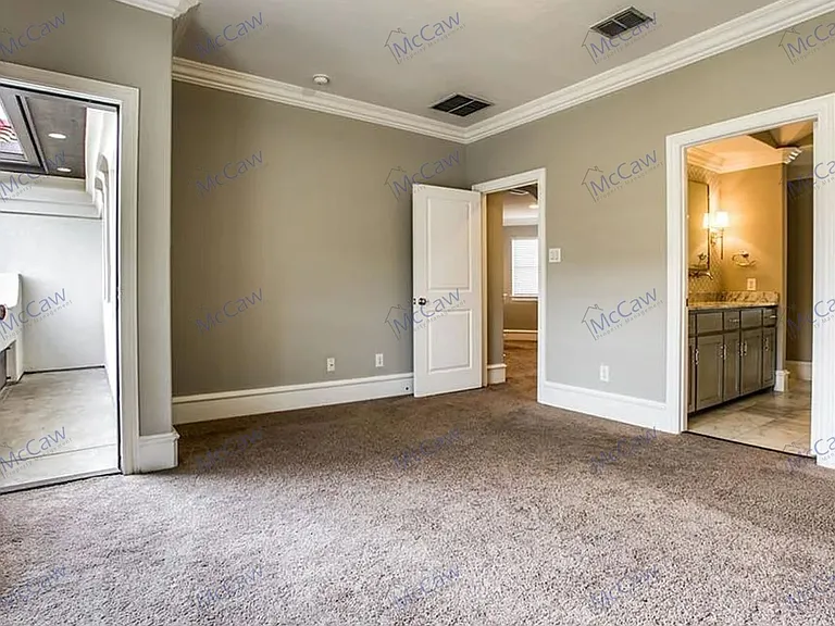 857 N Glasgow Dr #B — Photo 8