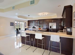 8011 NW 159th Ter, Miami Lakes, FL 33016