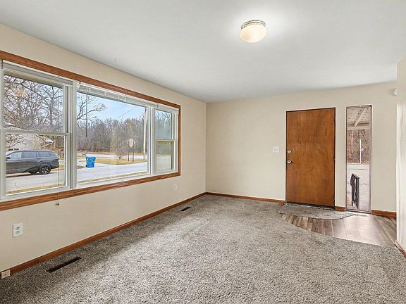4th image of 513 Ridge Rd