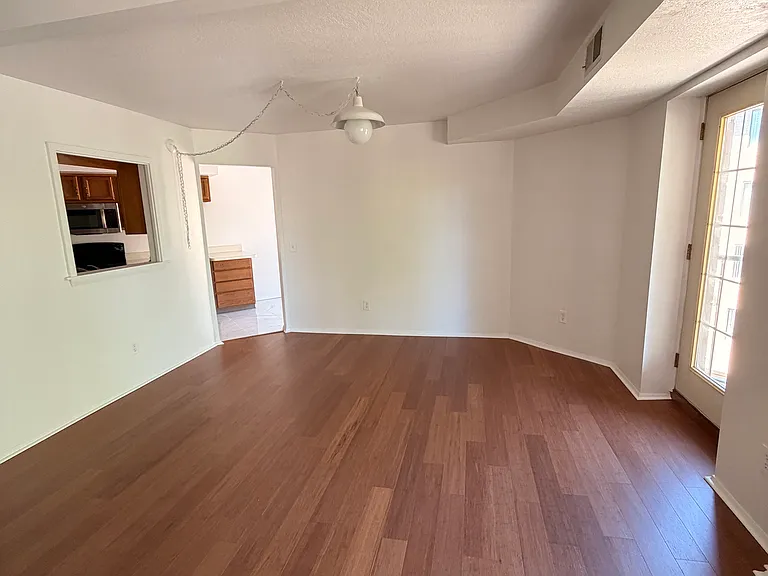 3407 Oak Alley Ct #405 — Photo 8