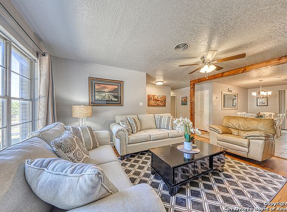 3rd image of 226 Tammy Dr