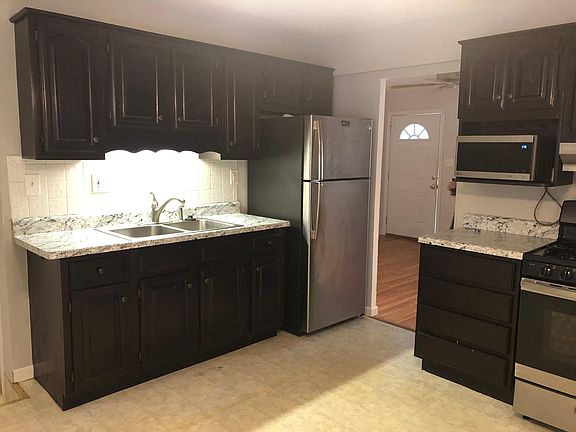 5th image of 817 Holiday Ave