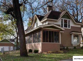 415 1st St SE, Mason City, IA 50401