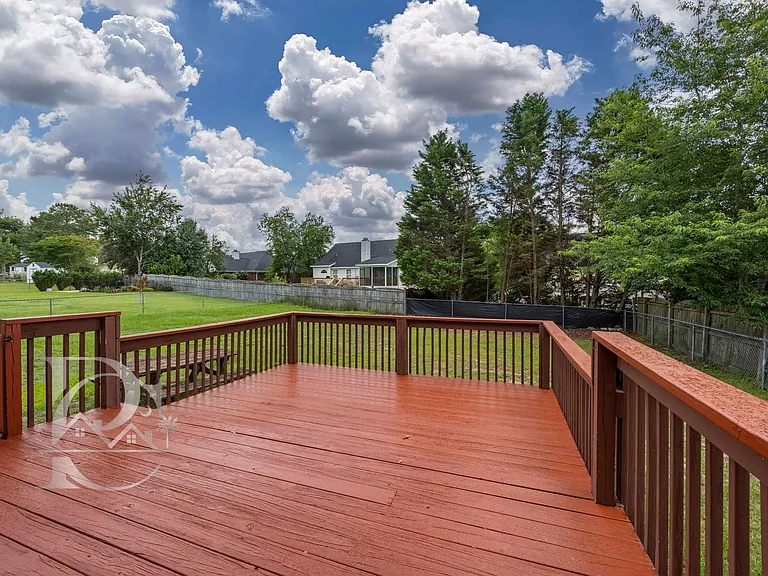 232 Autumnview Ct — Photo 27