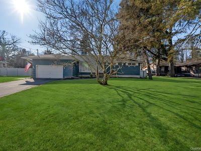 50 Oakcrest Avenue, Middle Island, NY, 11953