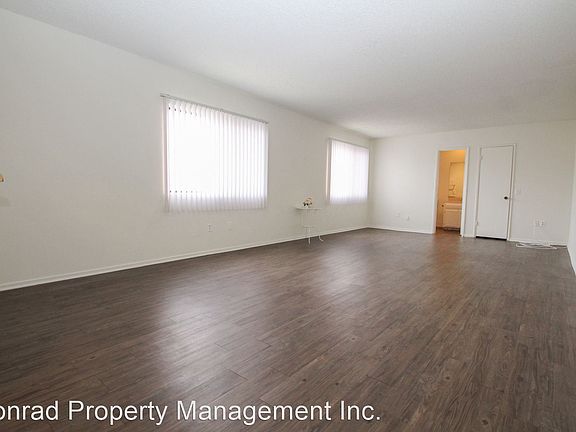 3rd image of 7457 Woodman Ave APT 30