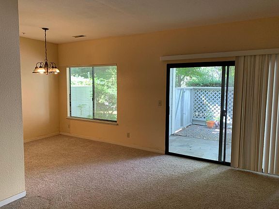 2nd image of 2605 Willowbrook Ln Unit 43