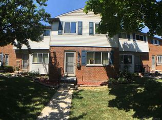 25689 Salem St, Roseville, MI 48066