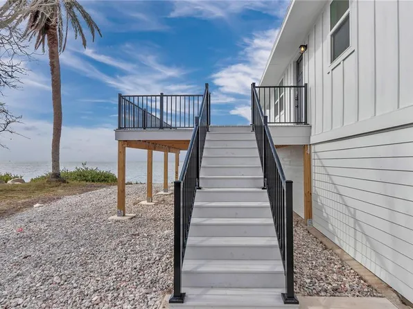 6417 Driftwood Dr, Hudson, FL 34667