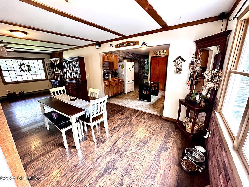 5th image of 49 Taylor Woods Road