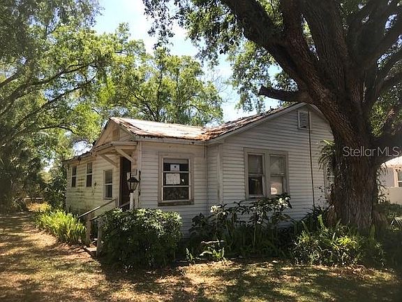 2nd image of 200 W Violet St
