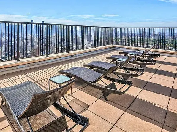 171 East 84th Street image 9 of 9