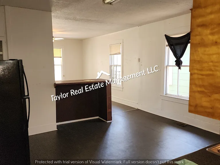 728 Kendrick St — Photo 5