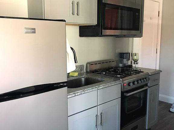 2nd image of 192-196 Shirley Ave #7