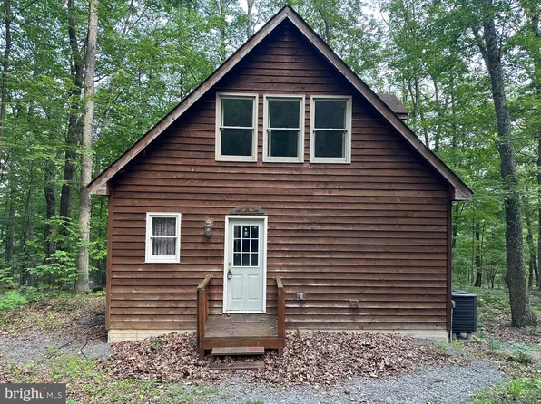 138 Whipporwill Way, Berkeley Springs, WV 25411