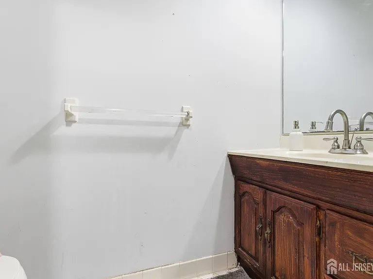 2804 Cricket Cir — Photo 14