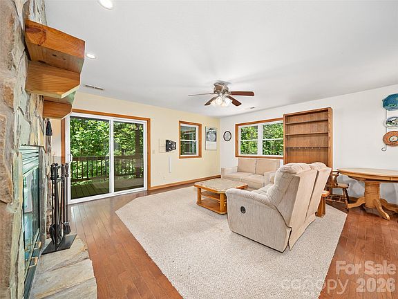 5th image of 142 Wildflower Rd