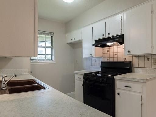 5th image of 1017 Shorecrest Dr