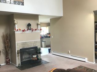 27 Chris Matt Ct, Bay Shore, NY 11706