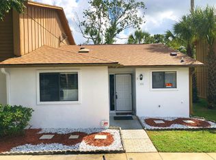 180 W Sandalwood Ct, Daytona Beach, FL 32119