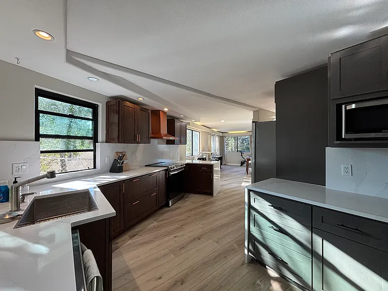 457 S Ventu Park Rd — Photo 2