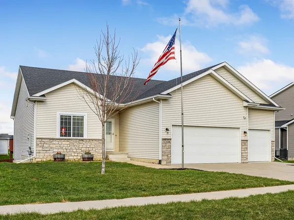 1308 Evans View Dr, Adel, IA 50003