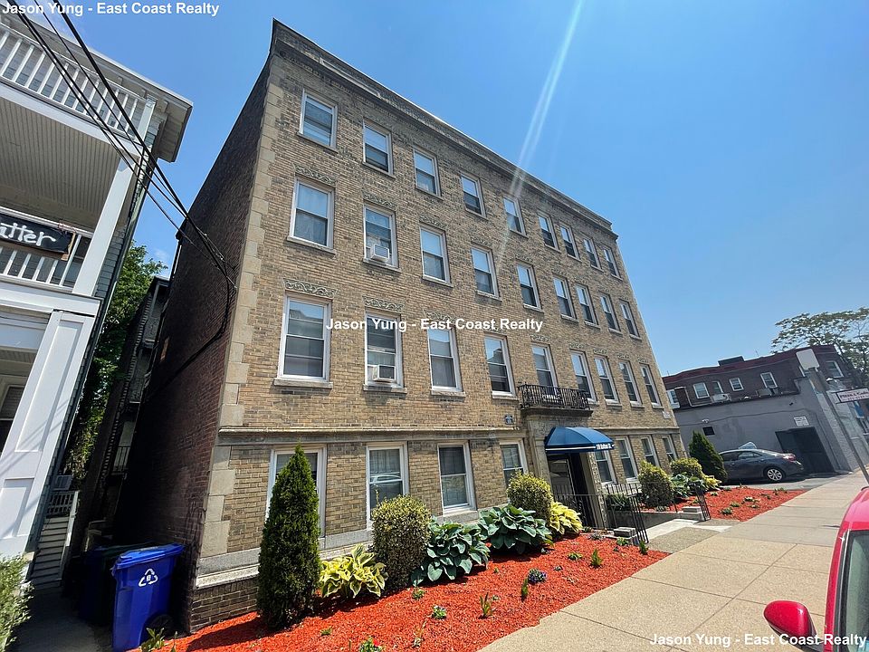 2nd image of 170 Kelton St APT 5A