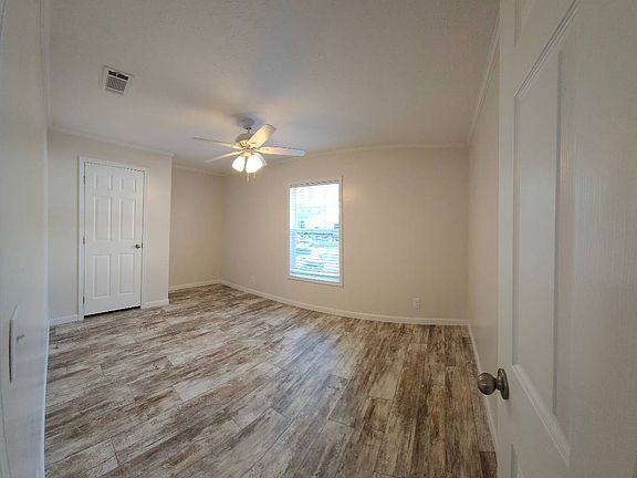 2nd image of 5400 Collins Rd #18