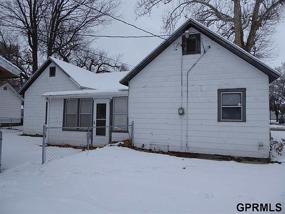 4th image of 1350 N Clarkson St