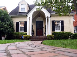 210 Oxford Pl, Saint Matthews, KY 40207
