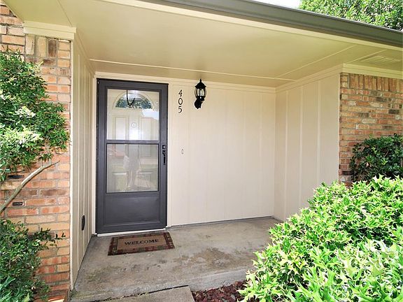 2nd image of 405 Brookfield Dr