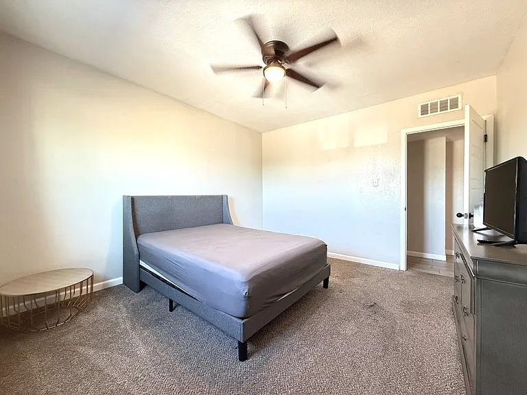 7441 Alameda Ave #1-10 — Photo 19