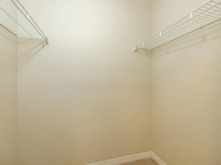 9506 Amberdale Ct #202 — Photo 16