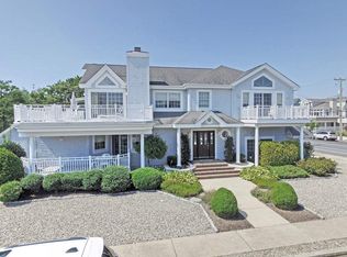 88 W 32nd St, Avalon, NJ 08202