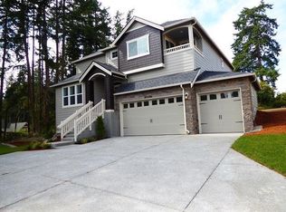 13844 La Vigne Ct NE, Bainbridge Island, WA 98110