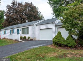 1727 Windy Hill Rd, Lancaster, PA 17602
