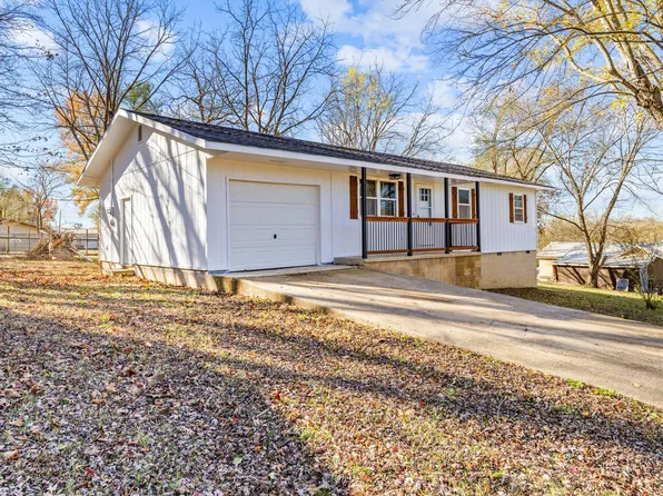 715 Hampton Avenue, Ava, MO 65608