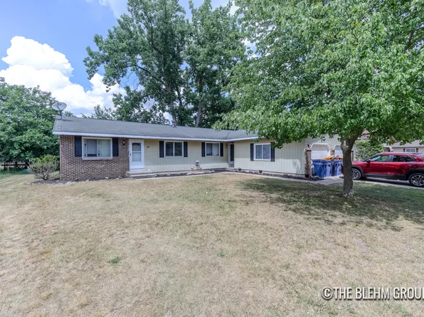 2131 Shangrai La Dr SE, Grand Rapids, MI 49508